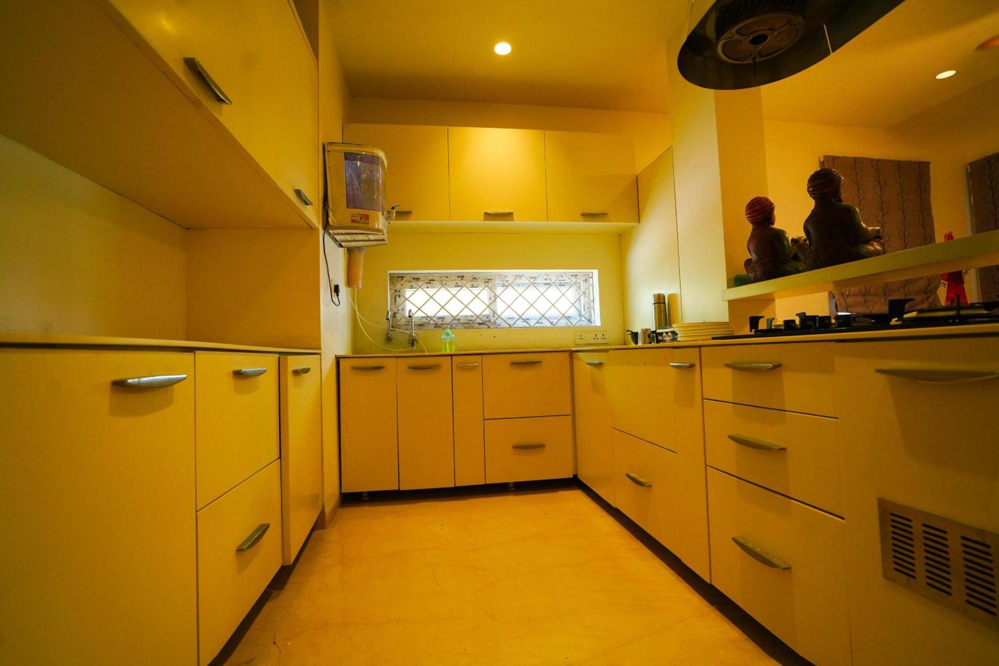 Golden Villa - Duplex House With Private Theater - Near To Alipiri And Bhudevi Ttd Ticket Counter And Kapilateertham Tirupati Exterior photo