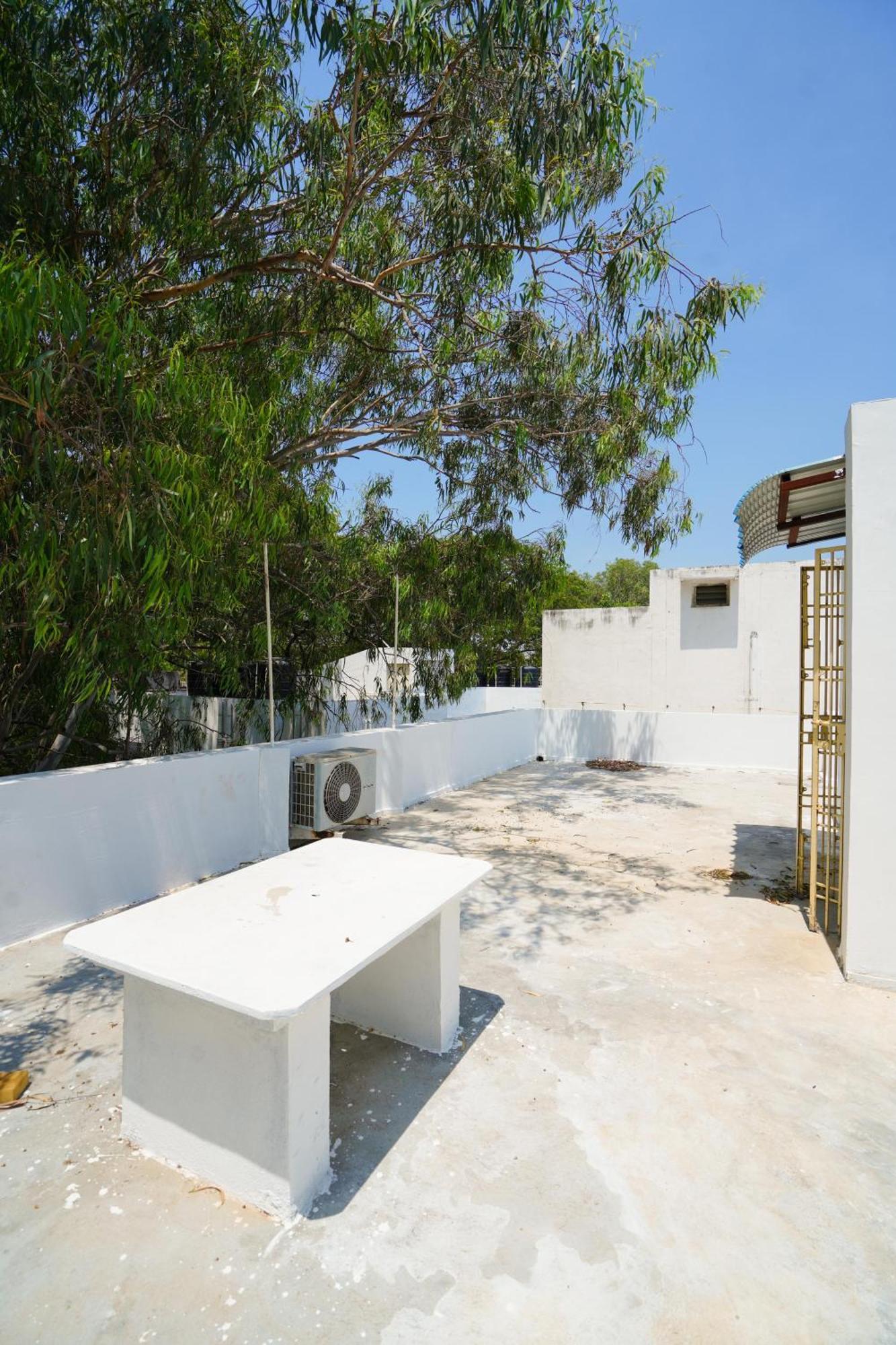 Golden Villa - Duplex House With Private Theater - Near To Alipiri And Bhudevi Ttd Ticket Counter And Kapilateertham Tirupati Exterior photo